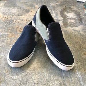 NEW Etnies Marana slip-on Shoes.  Men size 9.